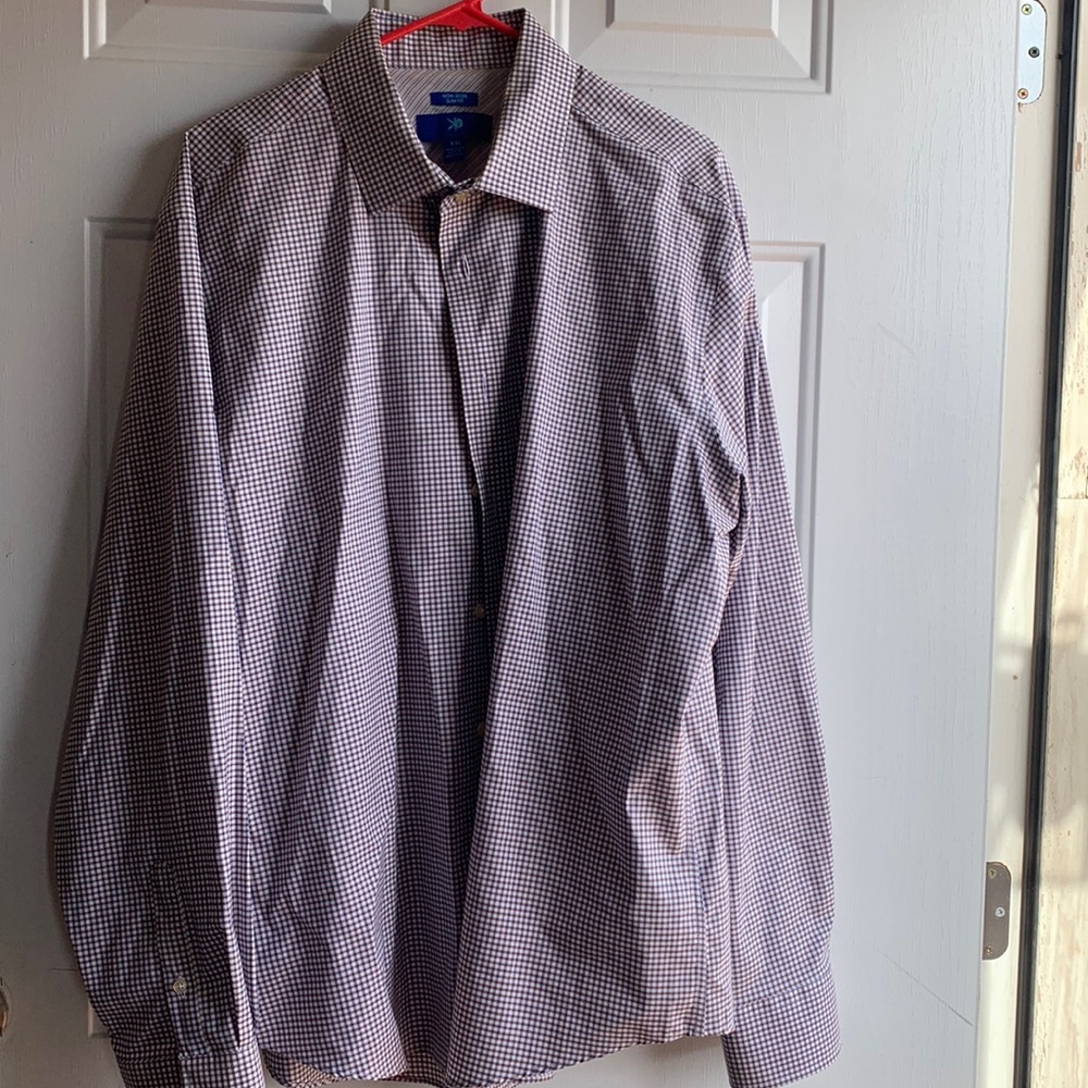 Dress shirt XXL. Barely used non iron